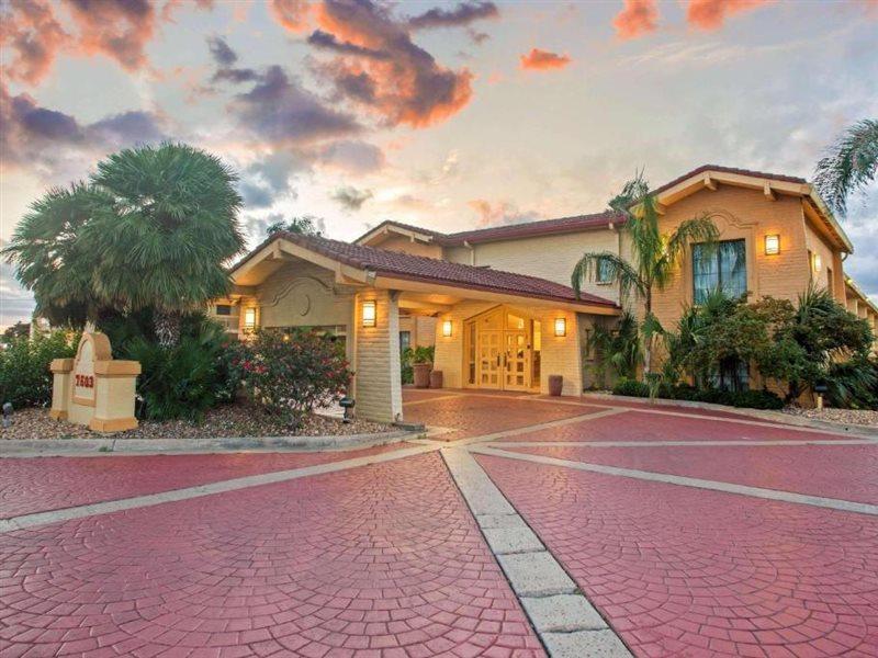 La Quinta Inn By Wyndham Victoria Zewnętrze zdjęcie