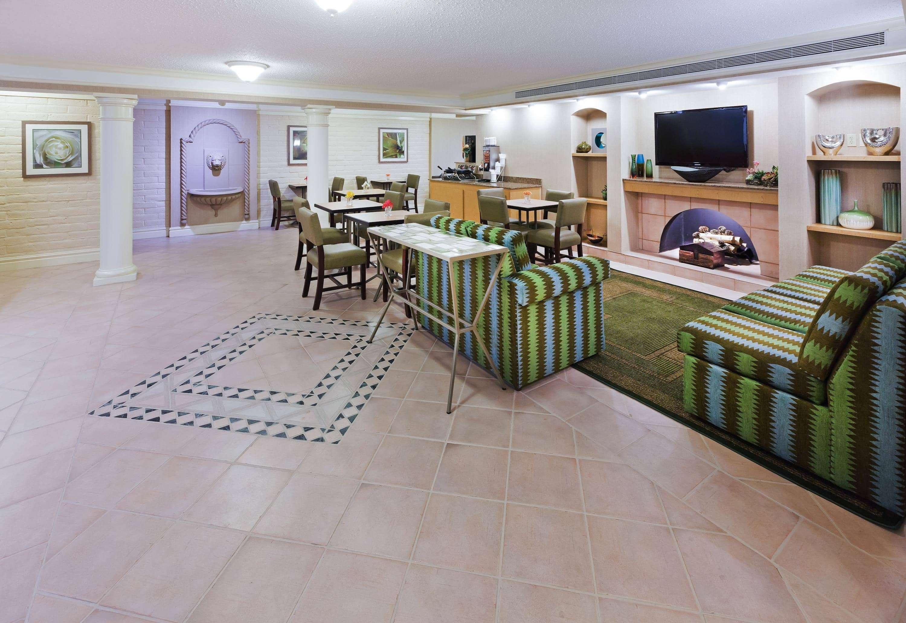 La Quinta Inn By Wyndham Victoria Zewnętrze zdjęcie
