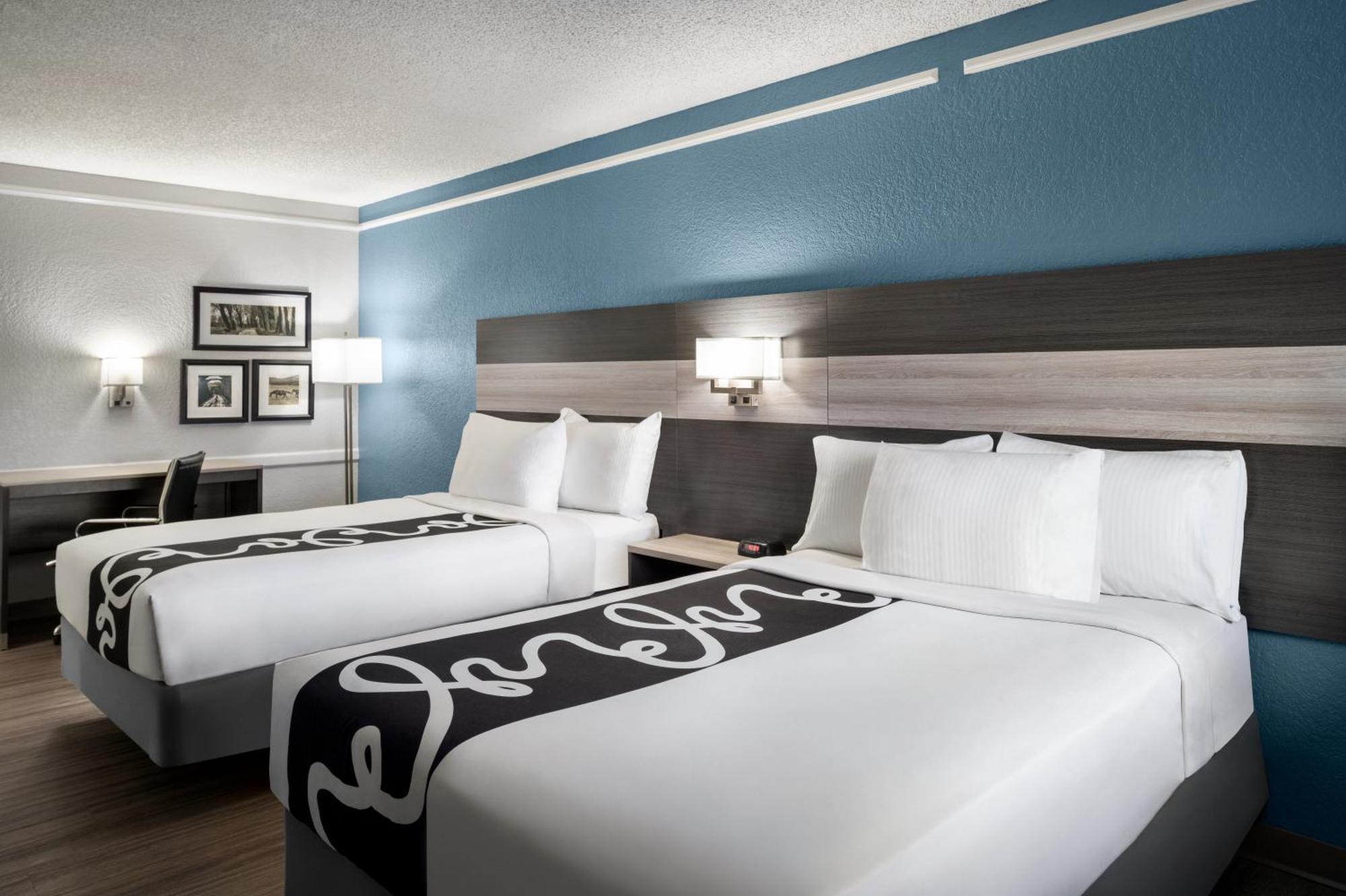 La Quinta Inn By Wyndham Victoria Zewnętrze zdjęcie