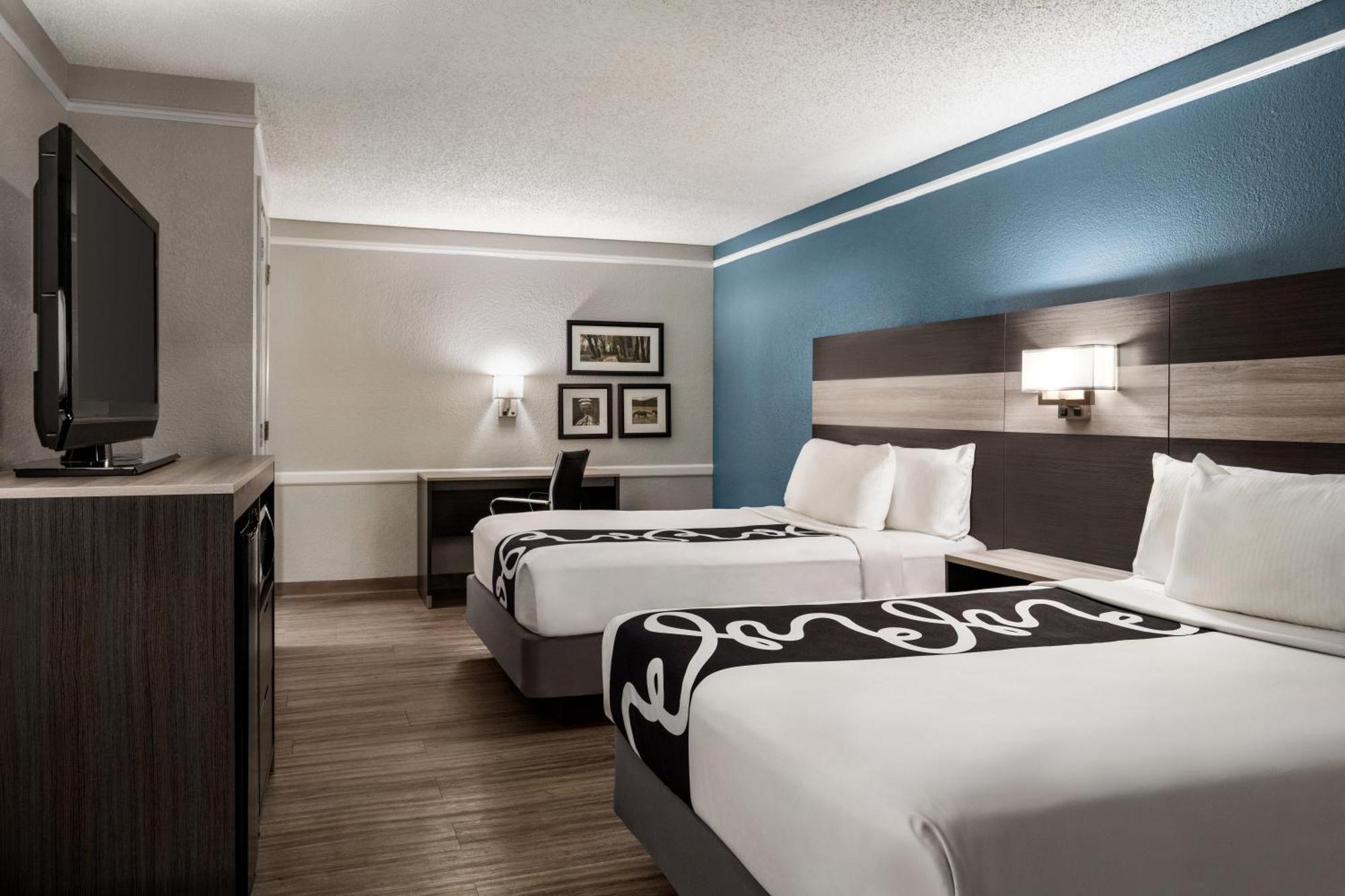La Quinta Inn By Wyndham Victoria Zewnętrze zdjęcie